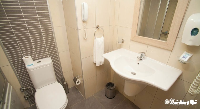 حمام و سرویس بهداشتی اتاق ها